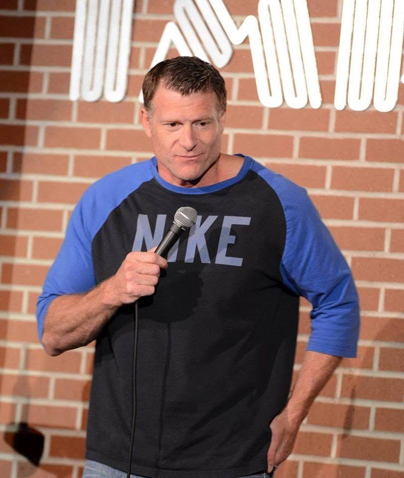 Joel Lindley performing stand-up at The Improv in Dallas